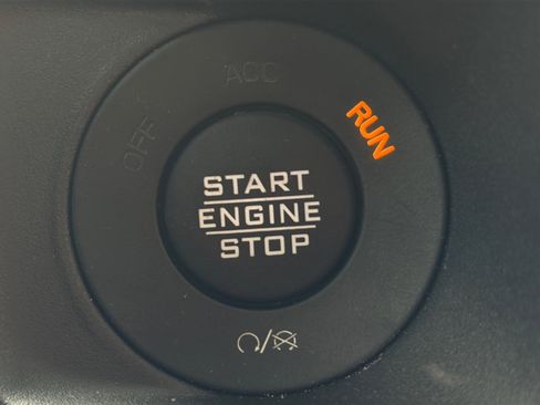 Used 2024 Jeep Wrangler Sport AWD/4WD image 23