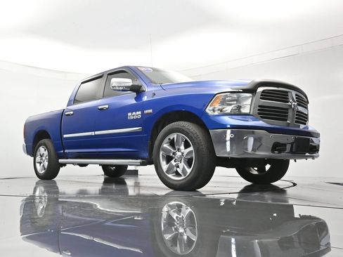 Used 2018 RAM 1500 Big Horn AWD/4WD image 39