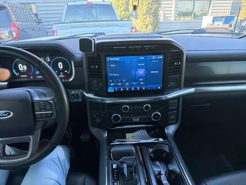 Used 2022 Ford F150 Lariat w/ Equipment Group 502A High image 17