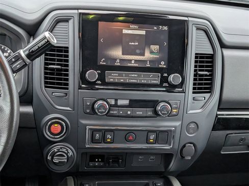 Certified 2024 Nissan Titan SV w/ SV Convenience Package image 12