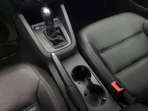 Used 2017 Volkswagen Jetta SE FWD image 26