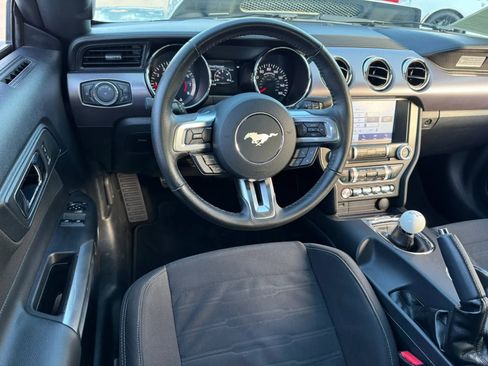 Used 2015 Ford Mustang GT RWD image 25