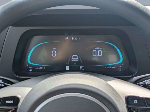 Used 2025 Hyundai Elantra Hybrid FWD image 28