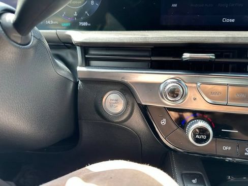 Certified 2025 Kia Telluride SX Prestige X-Line AWD/4WD image 44