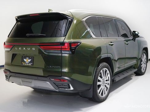 Used 2026 Lexus LX 700h Ultra Luxury image 6