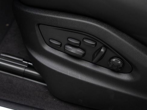 New 2025 Porsche Cayenne image 15