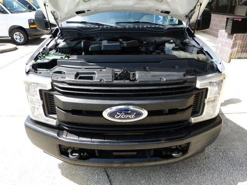 Used 2019 Ford F250 XL RWD image 9