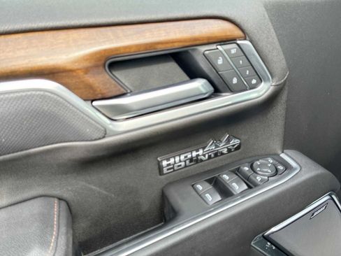 Certified 2025 Chevrolet Silverado 1500 High Country image 24
