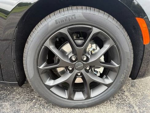 New 2027 Chrysler Pacifica Limited FWD image 24
