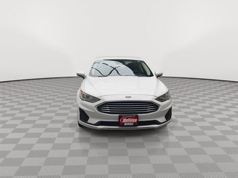 Used 2019 Ford Fusion SE FWD image 32