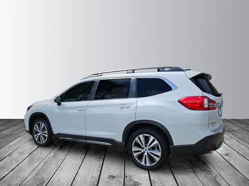 Used 2022 Subaru Ascent Limited w/ Technology Package AWD/4WD image 3