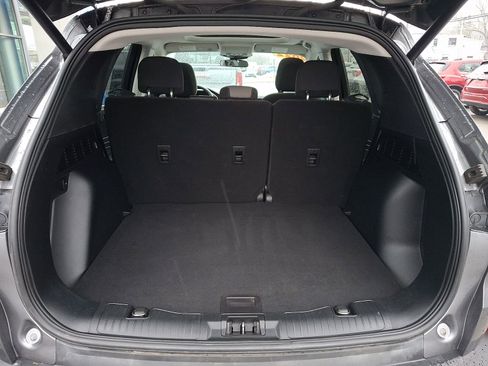 Used 2022 Ford Escape SE w/ SE Sport Appearance Package image 29