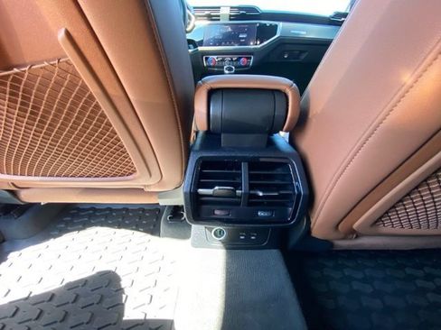 Used 2022 Audi Q3 2.0T Premium AWD/4WD image 19