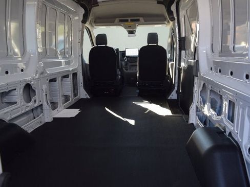 New 2026 Ford Transit 250 148 Medium Roof image 4