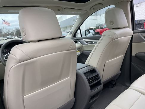 Certified 2023 Cadillac XT5 Premium Luxury w/ LPO, Floor Liner Package image 20