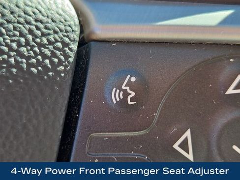 Used 2020 GMC Canyon SLE w/ Elevation Edition image 27