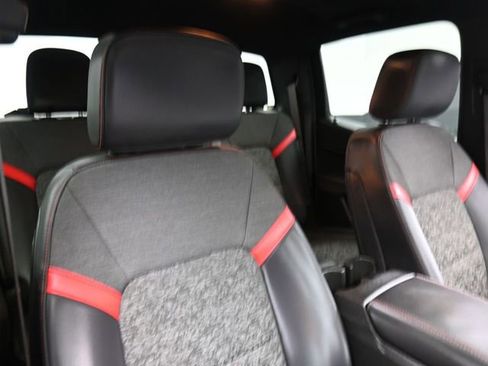 Used 2024 Chevrolet Colorado Z71 w/ Z71 Convenience Package 2 image 27