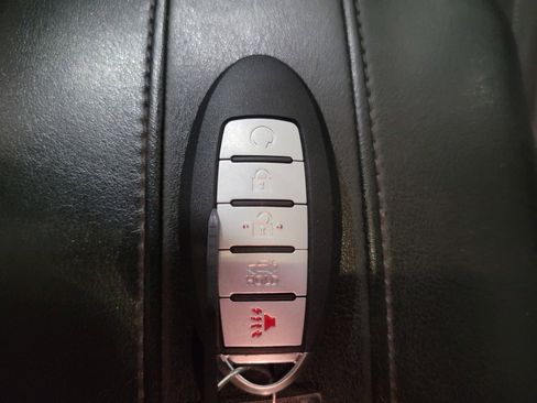 Used 2020 Nissan Rogue SL AWD/4WD image 32