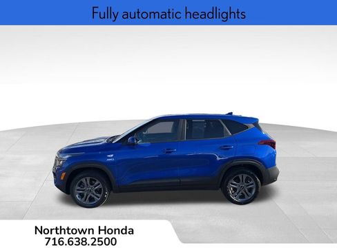 Used 2023 Kia Seltos LX image 7