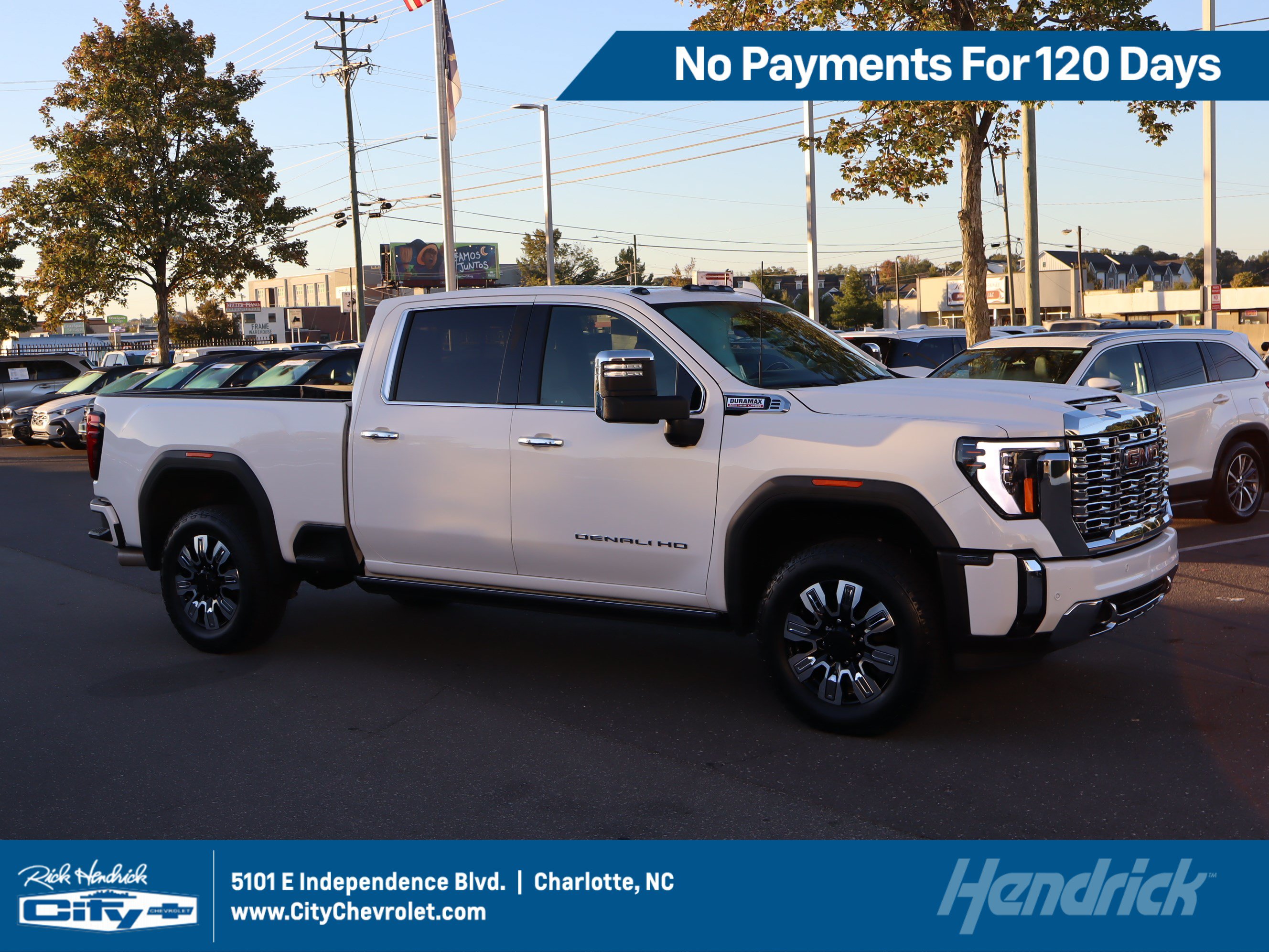 Used 2025 GMC Sierra 2500 Denali w/ Denali Reserve Package AWD/4WD image 1