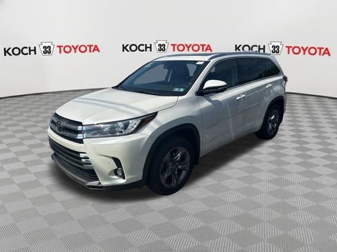 Used 2019 Toyota Highlander Limited Platinum AWD/4WD image 3
