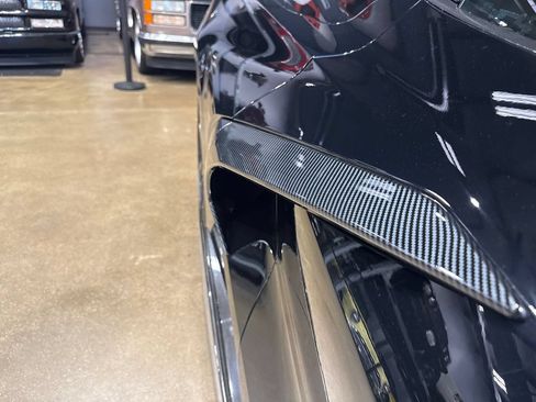 Used 2022 Chevrolet Corvette Stingray Premium Conv w/ Z51 Performance Package RWD image 58