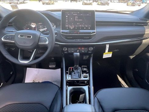 New 2025 Jeep Compass Latitude w/ Sun & Sound Group AWD/4WD image 5