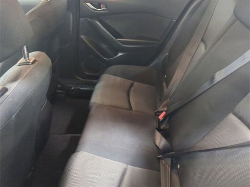 Used 2017 MAZDA MAZDA3 Sport image 21