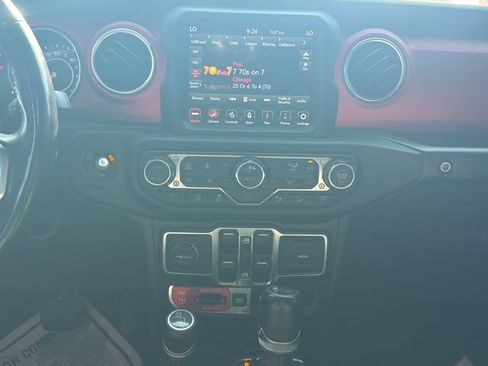 Used 2020 Jeep Wrangler Unlimited Rubicon AWD/4WD image 18