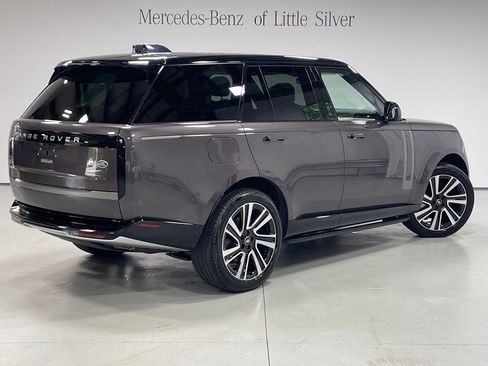 Used 2023 Land Rover Range Rover SE AWD/4WD image 6