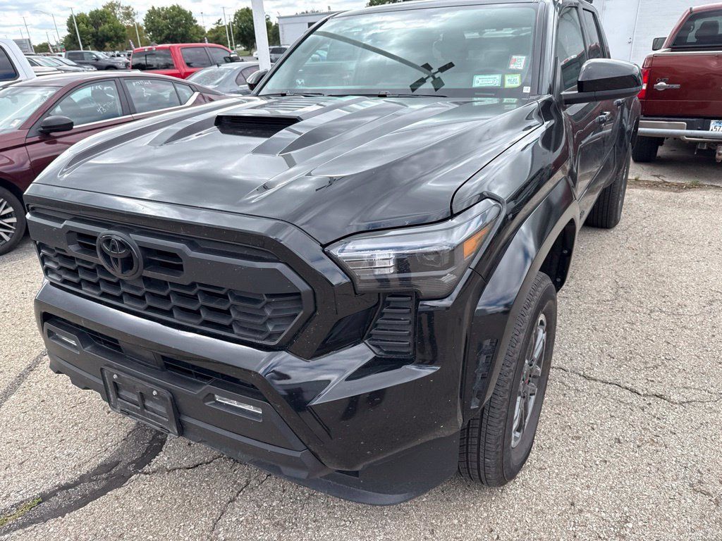 Used 2026 Toyota Tacoma TRD Sport AWD/4WD image 1