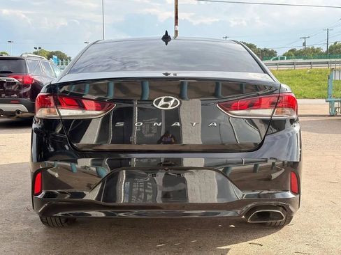 Used 2019 Hyundai Sonata SEL w/ Tech Package 02 FWD image 4