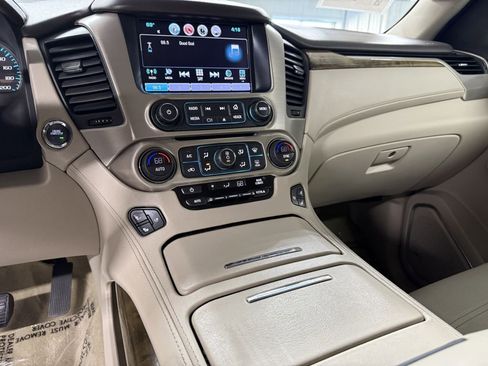 Used 2017 GMC Yukon XL Denali image 18
