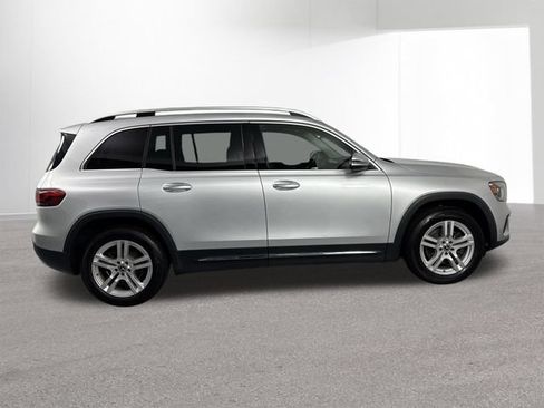 Used 2022 Mercedes-Benz GLB 250 4MATIC image 36