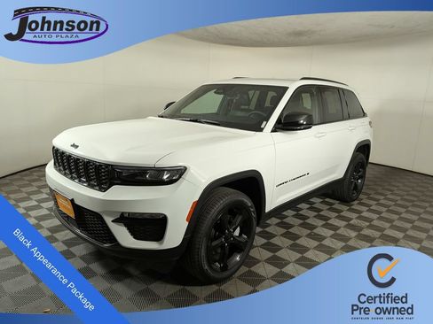 Certified 2025 Jeep Grand Cherokee Limited w/ Black Appearance Package AWD/4WD image 1