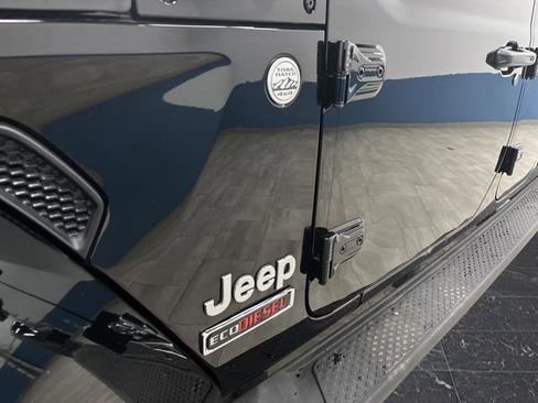 Used 2022 Jeep Gladiator Overland w/ Popular Equipment Package image 36