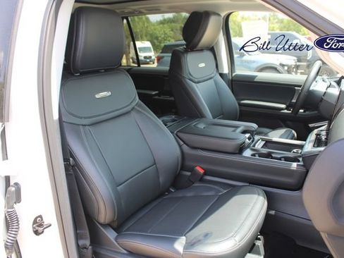 New 2027 Ford Expedition Platinum w/ Driver's Package RWD image 7
