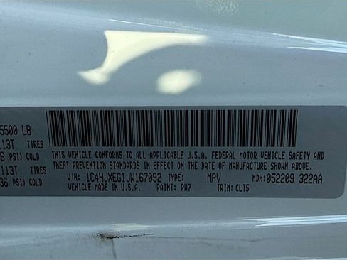 Used 2018 Jeep Wrangler Unlimited Sahara AWD/4WD image 6