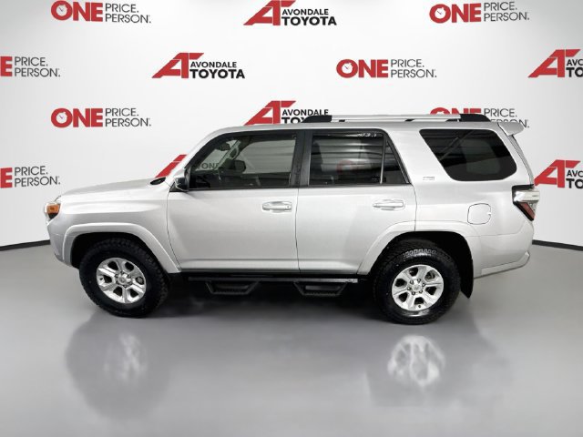 Certified 2022 Toyota 4Runner SR5 AWD/4WD image 5