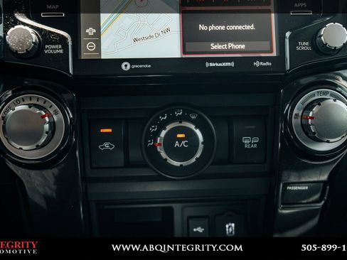 Used 2023 Toyota 4Runner TRD Off-Road Premium w/ Off Road Premium Plus Package AWD/4WD image 27
