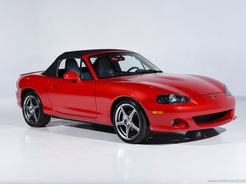 Used 2004 MAZDA MX-5 Miata MAZDASPEED w/ Grand Touring Pkg image 2
