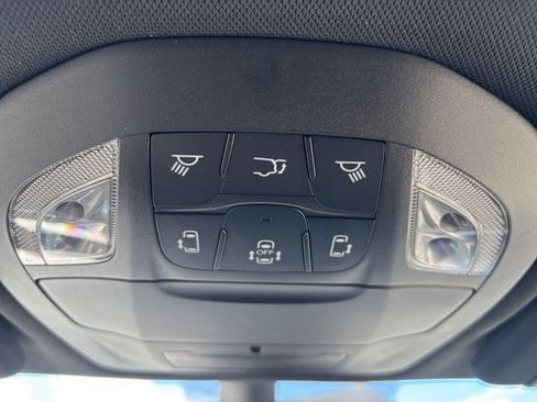 New 2026 Chrysler Pacifica Select image 19