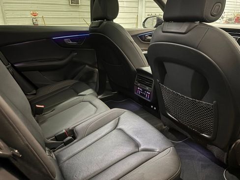 Used 2021 Audi Q8 Premium Plus w/ Premium Plus Package AWD/4WD image 32
