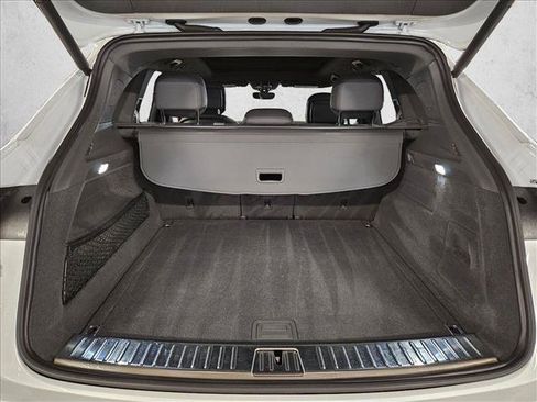 Used 2022 Porsche Cayenne Platinum Edition AWD/4WD image 6