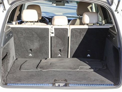 Used 2021 Mercedes-Benz GLC 300 4MATIC image 26