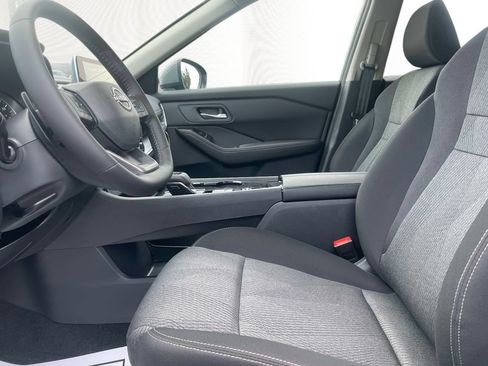 New 2026 Nissan Rogue SV FWD image 15