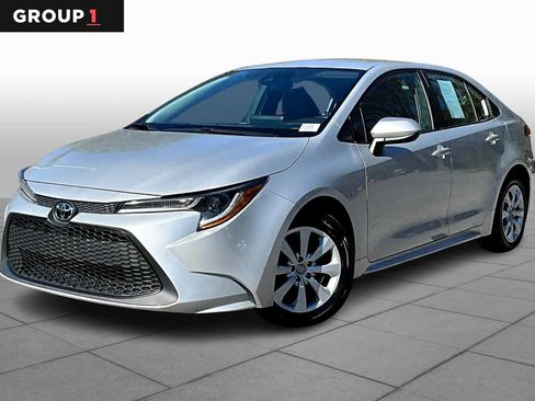 Used 2022 Toyota Corolla LE FWD image 1