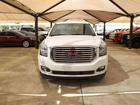 Used 2018 GMC Yukon SLT w/ Premium Edition image 2