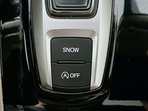 Used 2018 Honda Pilot Touring image 43