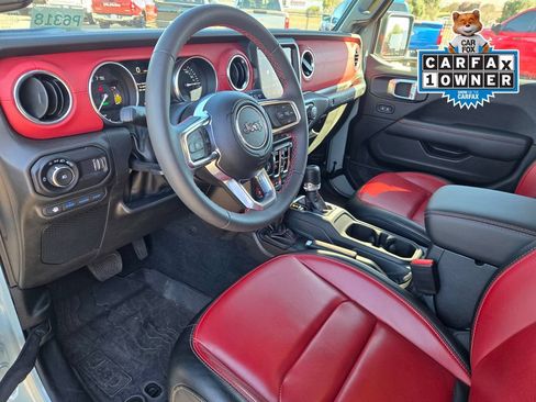 Used 2023 Jeep Wrangler Unlimited Rubicon 4xe AWD/4WD image 10